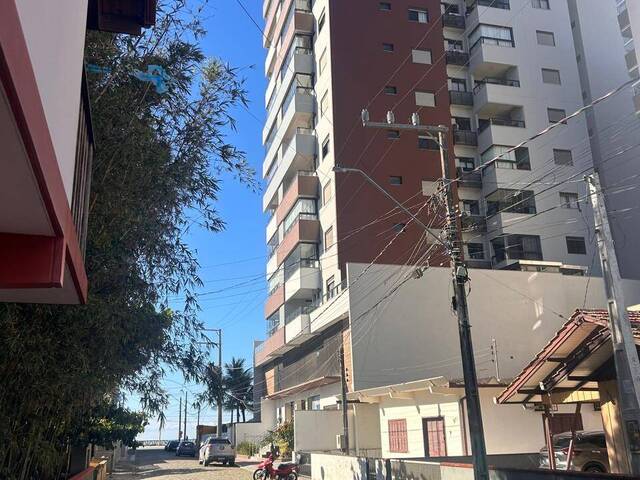 #3 - Apartamento para Venda em Navegantes - SC