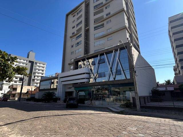 #8 - Apartamento para Venda em Navegantes - SC