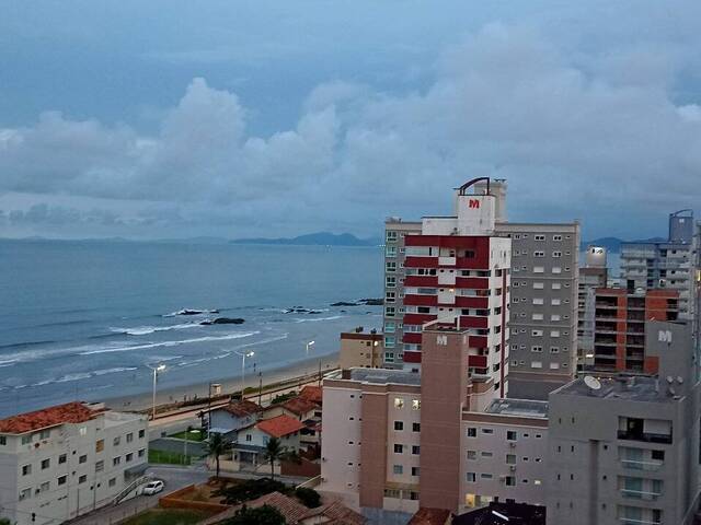 #11 - Apartamento para Venda em Navegantes - SC