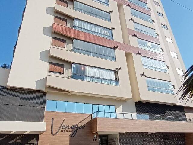 #11 - Apartamento para Venda em Navegantes - SC