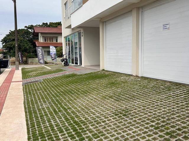 #17 - Apartamento para Venda em Navegantes - SC