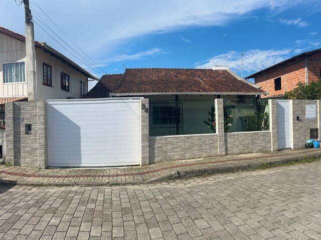 #22 - Casa para Venda em Navegantes - SC - 1