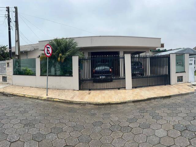#25 - Casa para Venda em Navegantes - SC - 1