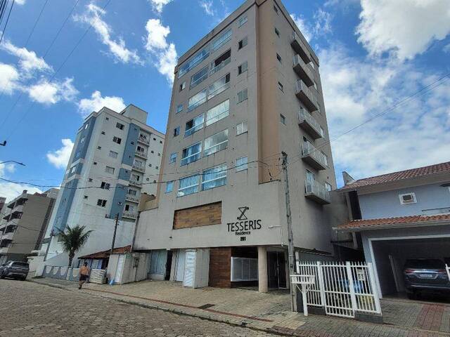 #31 - Apartamento para Venda em Navegantes - SC - 2
